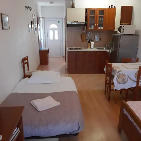 N & V Apartment Porec