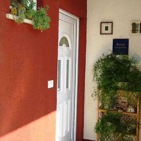 N & V Πόρετς