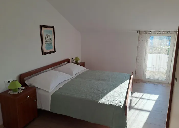 Διαμέρισμα N & V *